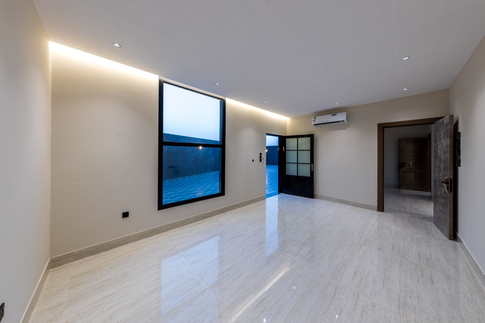 AAALM_9347-HDR